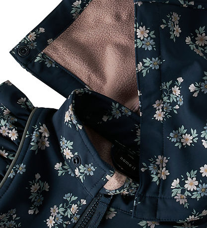 name-it-softshell-kombis-mergaitei-tamsiai-melynas NAME IT Softshell kombinezonas "Safyrinė pieva"