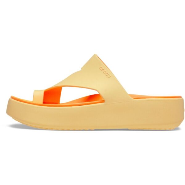 crocs-getaway-platform-toe-loop-golden-hour-persikines-tapkes-moterims Crocs™ GETAWAY PLATFORM TOE LOOP šlepetės (Persikas)