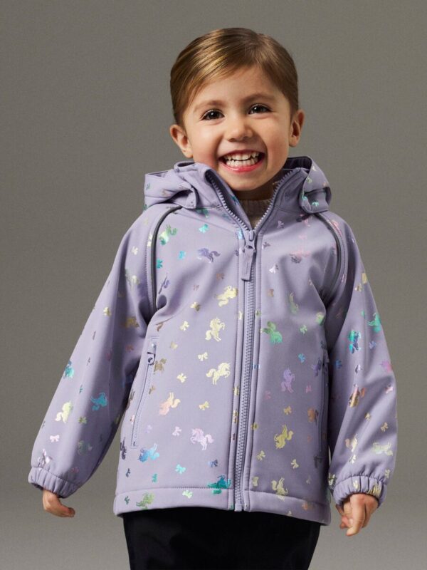 name-it-softshell-striuke-demisezonine-mergaitei-alyvine NAME IT Softshell striukė "Žėrintys vienaragiai" (Alyvinė)