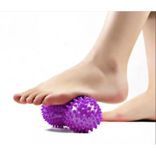 Dvigubas masažo kamuolys su smaigaliais, ežiuko kamuolys