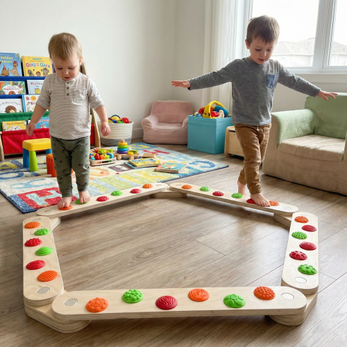 Balansavimo takas su masažo elementais ir balanso lenta