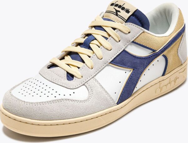 01e53176afd27d052c7c26fc0457d315 DIADORA Magic Basket Low Suede Leather Super White/Marlin