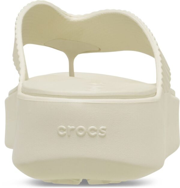 0fcdcb8e06bacc512c9b6b2aad465be3 Crocs™ GETAWAY GROOVE PLATFORM FLIP Sandstone