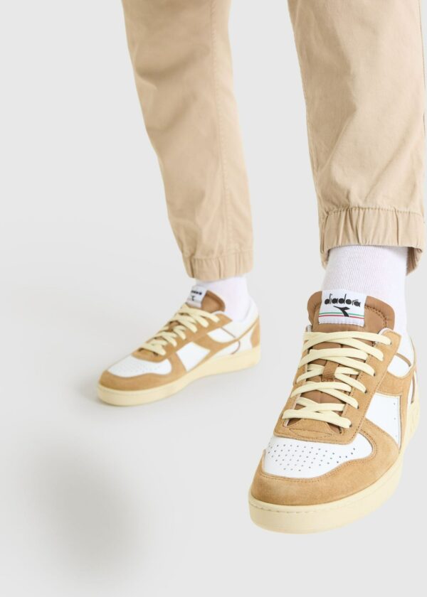 239fa02765d4547071391181994497a6 DIADORA Magic Basket Low Suede Leather White/Brown Dijon