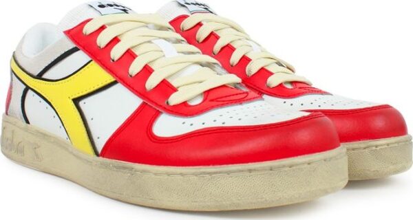 28b37cb389fc3f408d932f86c48652a2 DIADORA Magic Basket Low Icona White/Ferrari Red Italy