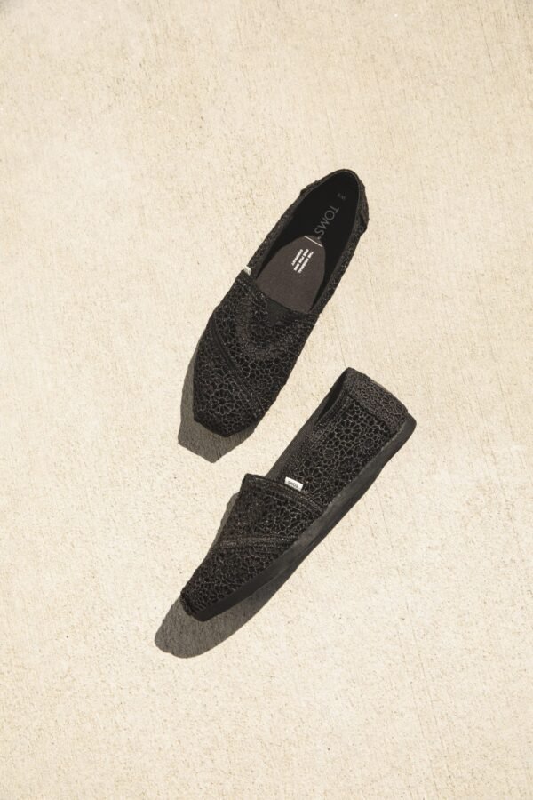 TOMS Moroccan Crochet Women's Classic Alpargata Black