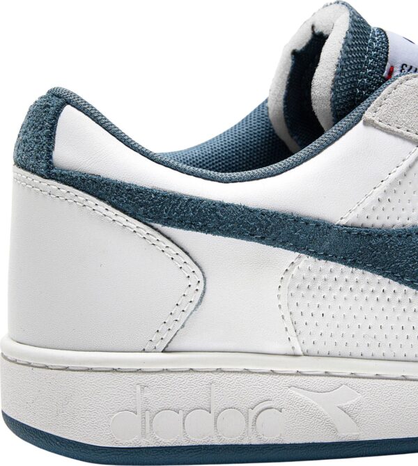 43eee39a9b4bcf49bcb27bd87f256395 DIADORA MAGIC BASKET LOW NEAT White/Stormy Weather
