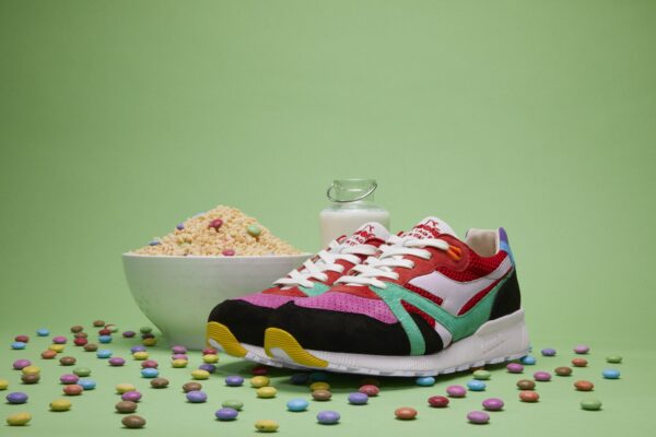 43f3bf5430b17106edcd3ac0c11af6d9 DIADORA N9000 Loop Breakfast Fer.Red Italy