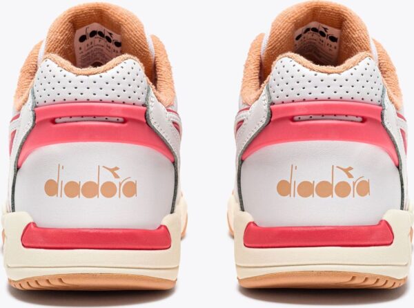 4d10d6a6320a4ae3de3b6ec04941fe9c DIADORA Winner White/Pale Peach