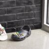 54e7e8656b4bc30aa300c675bd16aae5 Crocs™ Classic Black