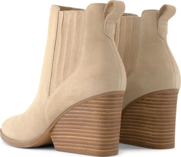 67a313f92cc65d2a2e240fd18956fe8f TOMS SUEDE WOMEN'S NOA BOOT 10021314 Natural
