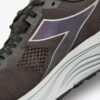 7242d370f999f50955921296ce7a2ebe DIADORA Mythos Blushield 7 Vortice Hip Black/Silver