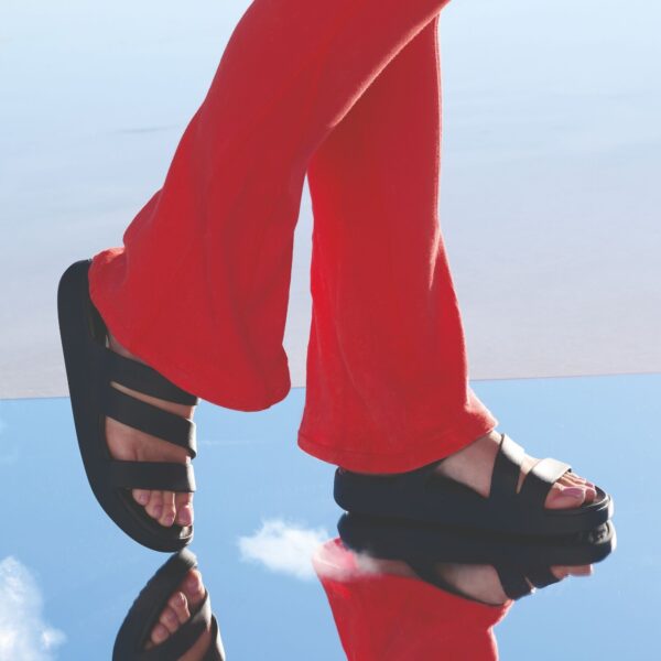 7f38de1f7701b21f98bd750ca4f839ad Crocs™ Getaway Strappy Black