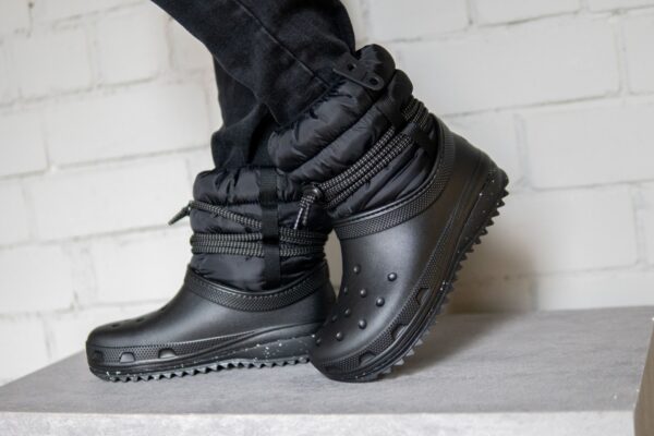 Crocs™ Classic Neo Puff Luxe Boot Women's Black
