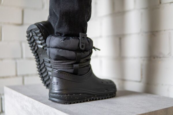 Crocs™ Classic Neo Puff Luxe Boot Women's Black