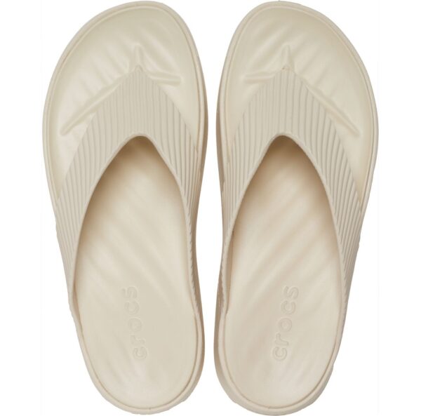 9361bf1a5786041c2281e6697b1fa05f Crocs™ GETAWAY GROOVE PLATFORM FLIP Sandstone