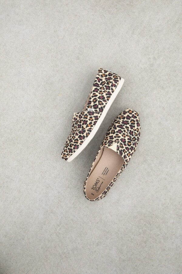 TOMS Classic Leopard Women's Slip-On Alpargata Beige