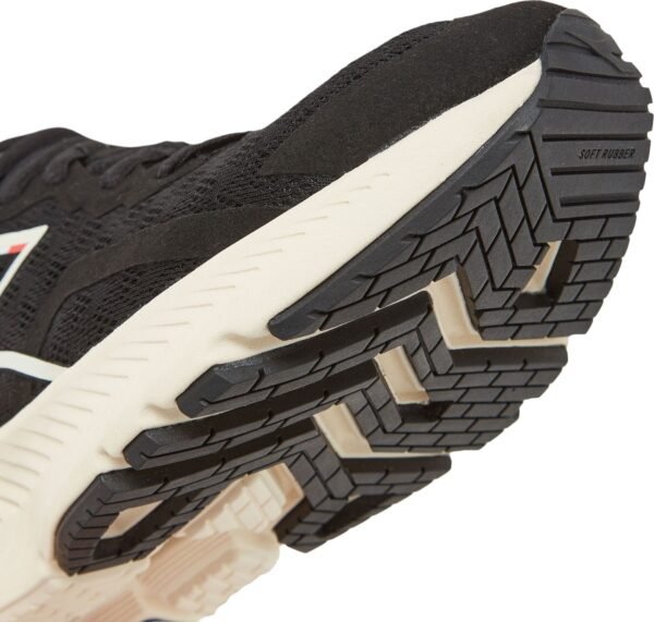98c07901bbe61b498e719aba266245c0-1 DIADORA Mythos Blushield Volo 3 W Black/Whisper White