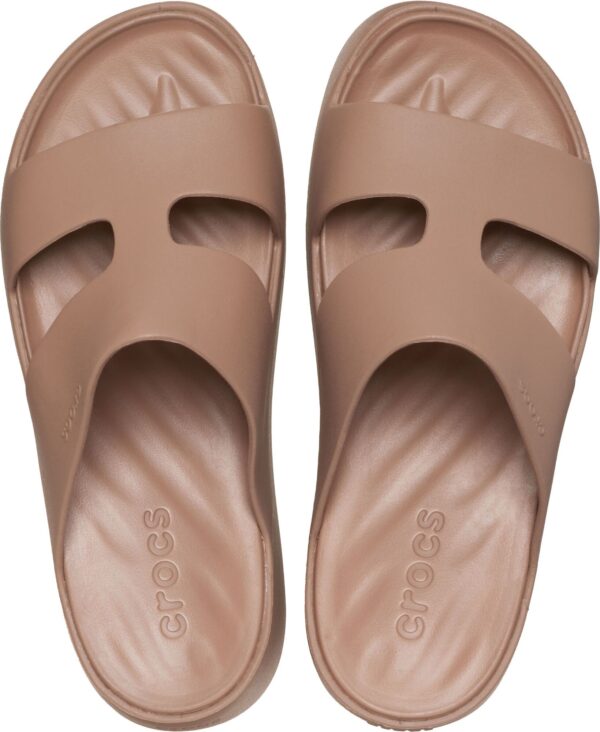 Crocs™ Getaway Platform H-Strap Latte
