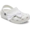 a4b4c99b5f63ef068c0e41127e26c75d Crocs™ Crocs OVERSIZED REGAL WHITE BOW 196265645077 Crocs OVERSIZED REGAL WHITE BOW 196265645077