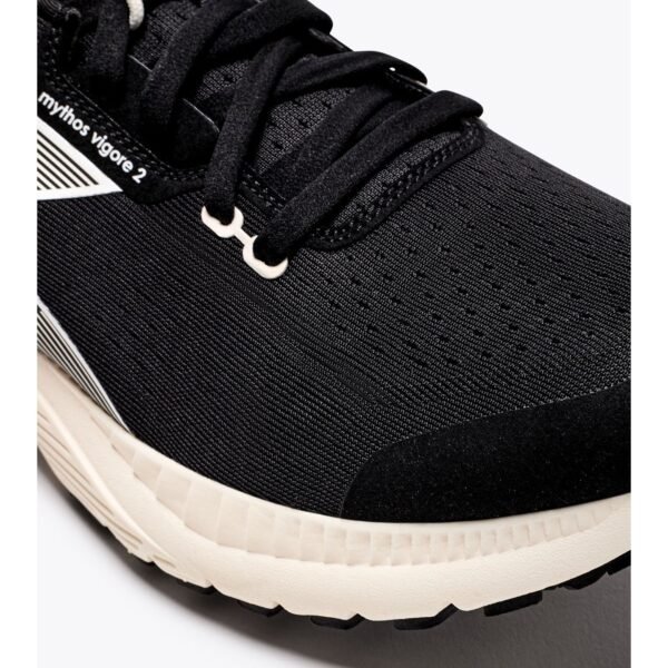 DIADORA Mythos Blushield Vigore 2 Black/Whisper White