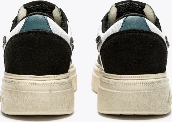 ab5c09e8de0570816ab6ab01eb562ea3 DIADORA MAGIC BOLD DUNES WN White/Bone White