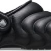 Crocs™ CLASSIC LINED OVERPUFF CLOG Black