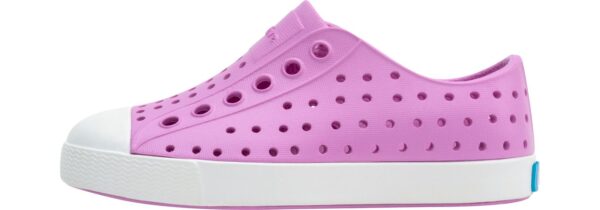 b83598c09b89a04e7028dbb1ad8f07ee NATIVE Jefferson Youth WINTERBERRY PINK/ SHELL WHITE