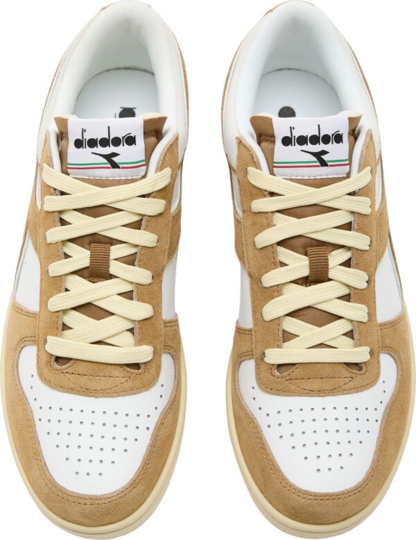 bb5cb6433f853384b027c7fc773ebf90 DIADORA Magic Basket Low Suede Leather White/Brown Dijon