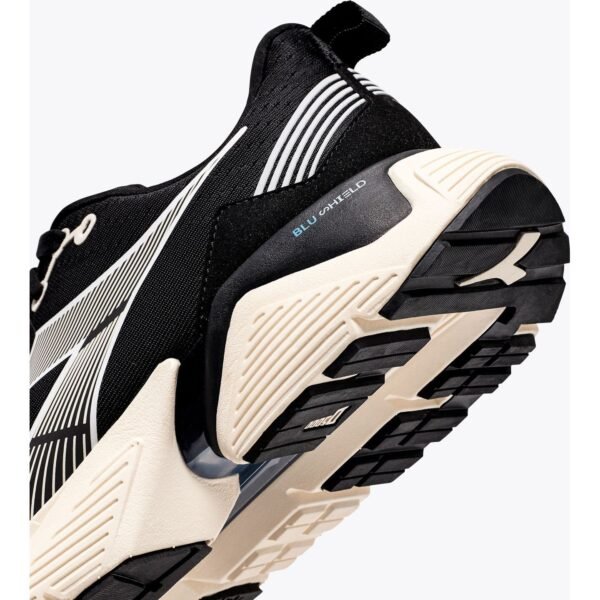 DIADORA Mythos Blushield Vigore 2 Black/Whisper White