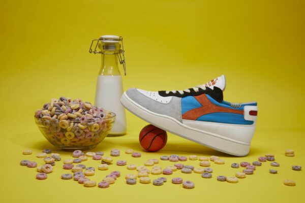 c6d97a88357a3fc053ab8c27c8f3f501 DIADORA Mi Basket Row Cut Milk Breakfast Blue Strong