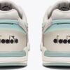 d2c5f196c160cb6add6f2cd203ff9ba6 DIADORA WINNER CREAMY WN Grey Rock/White