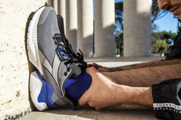 DIADORA Mythos Blushield Vigore 2 Steel Gray/Black