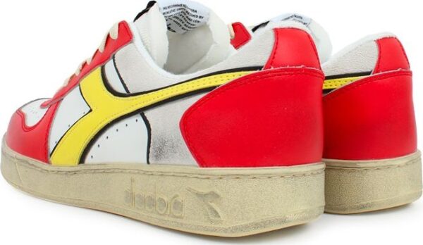 de83a3bd3963c440ce3fc2981fb8dfa1 DIADORA Magic Basket Low Icona White/Ferrari Red Italy