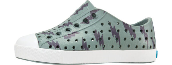e6535a028cee6ae07b820eea5d8333c3 NATIVE Jefferson Print Youth Folk Green/Shell White/Onyx Lightning