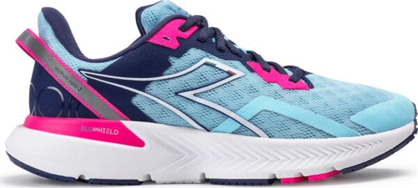 ede0217063090b519708fcf60c6677b9 DIADORA Mythos Blushield Volo 3 W Bright Baby Blue/Blueprint