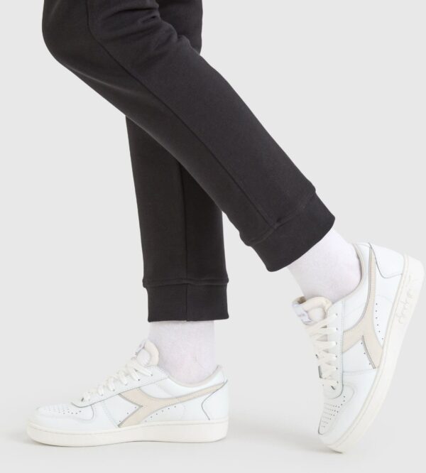 f2def03dcccc2a316a4ea69e9cf6e12b DIADORA Magic Basket Low Leather Wn White/Lilac Marble
